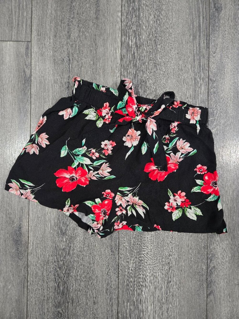 Womens Rue 21 Floral Shorts sz S
